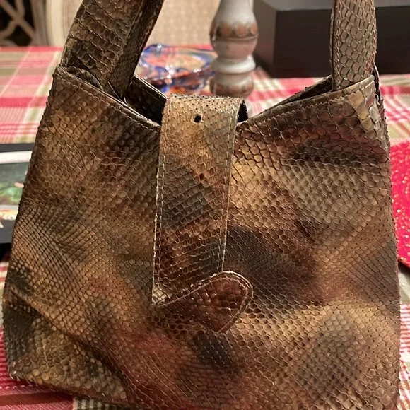 Pre loved snakeskin small hand bag - Picture 5 of 5